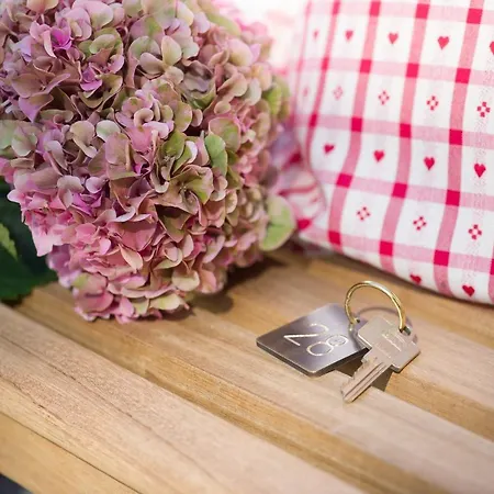 Hotel Kurpension Riedenburg 2*